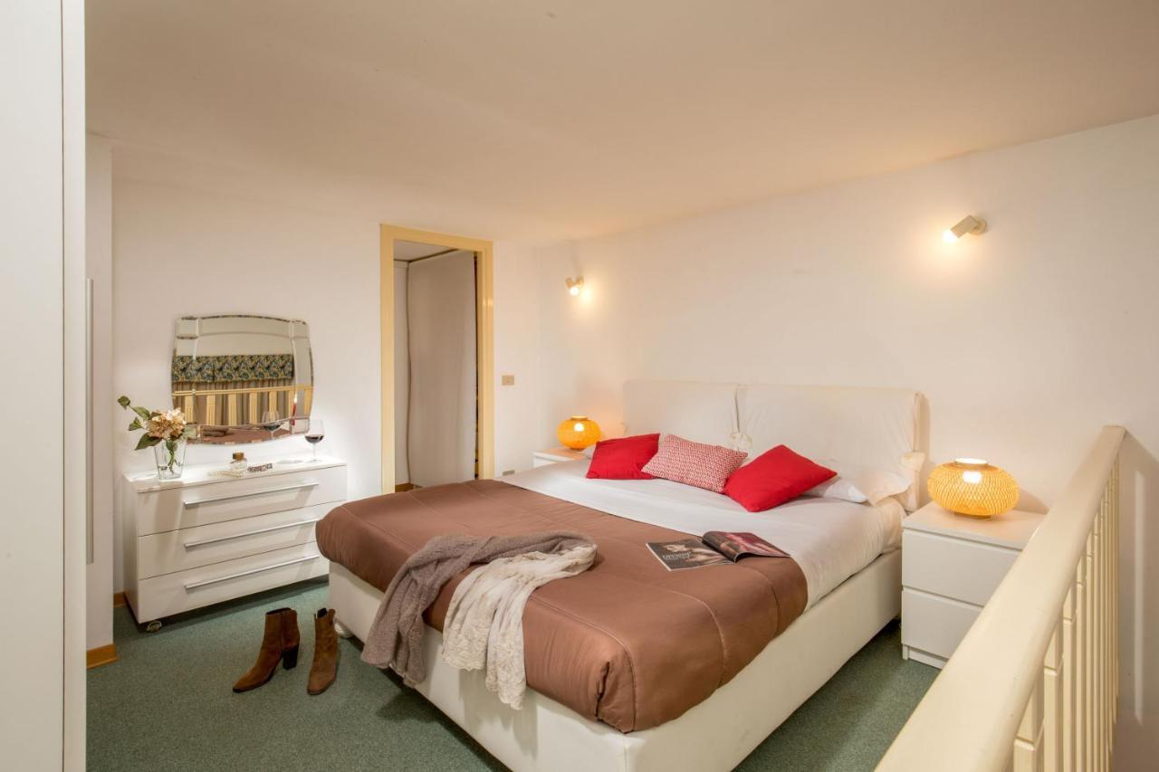 Navona White Apartment Рим Екстер'єр фото