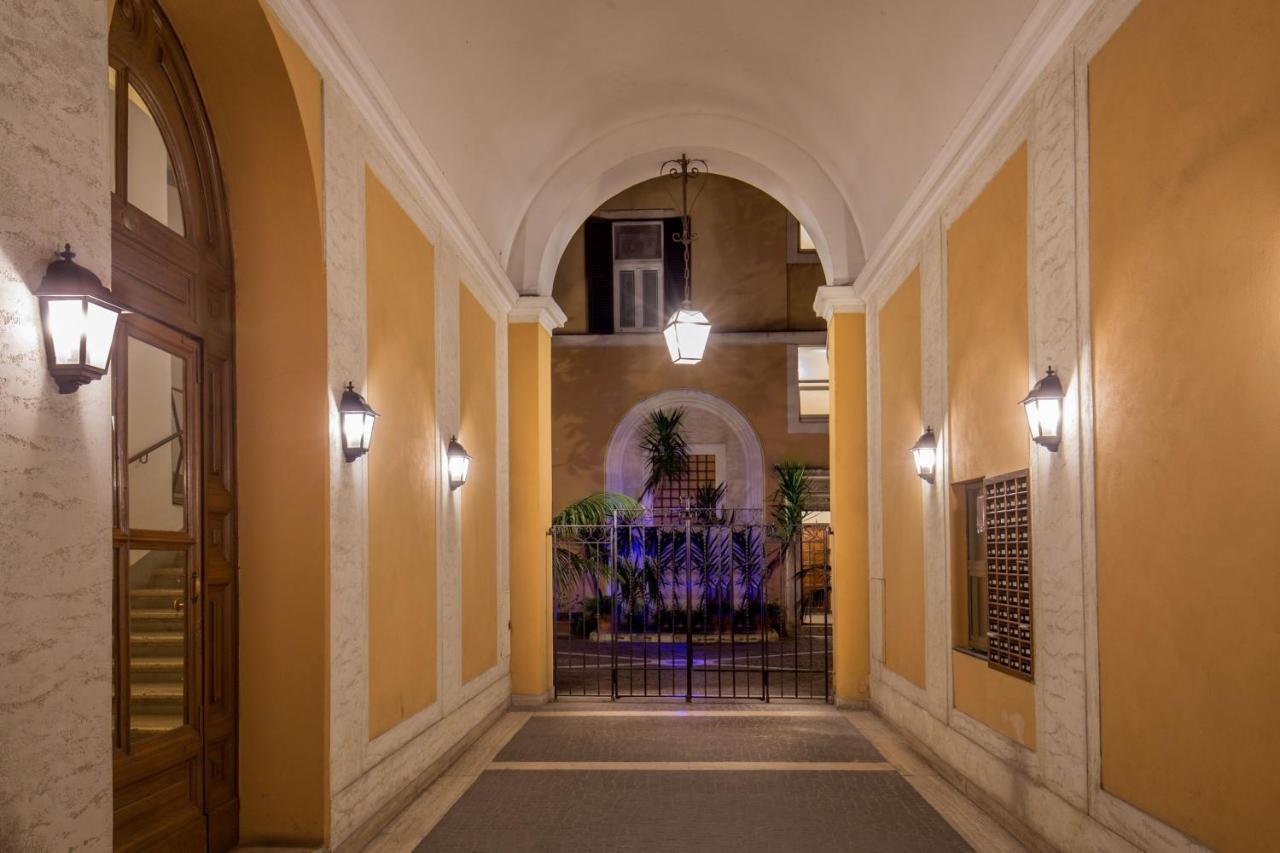 Navona White Apartment Рим Екстер'єр фото