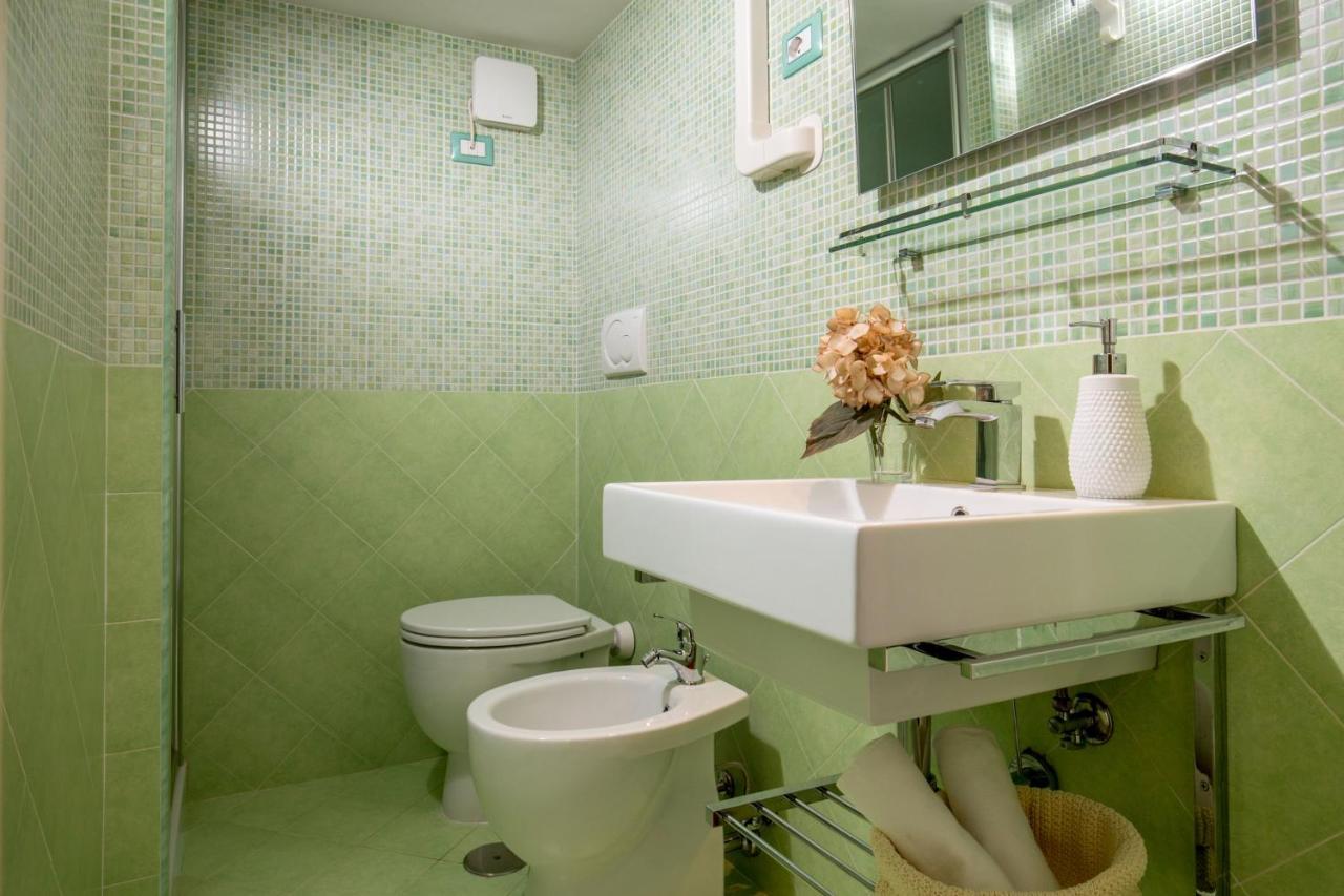 Navona White Apartment Рим Екстер'єр фото